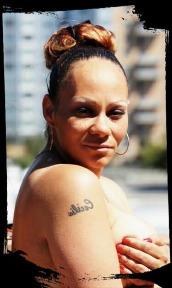 , 30 Latino/Hispanic female escort, Portland