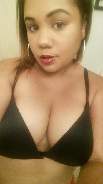 , 24  female escort, Portland