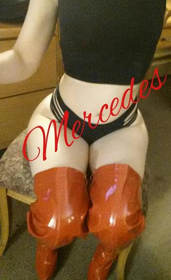 , 20 Latino/Hispanic female escort, Portland