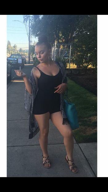 , 20  female escort, Portland