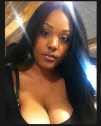 Nisa Manhattan, 25  female escort, Portland