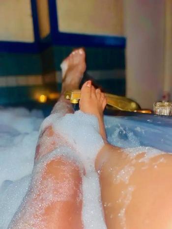 Sugar, 24  female escort, Portland
