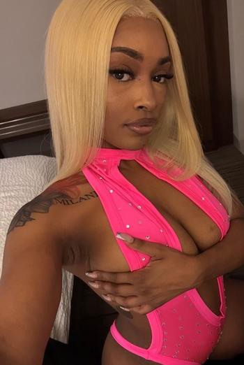 Lacy, 23  female escort, Portland
