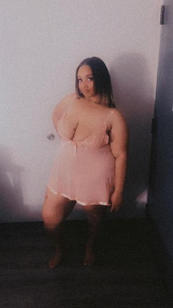 NiNi, 27  female escort, Portland