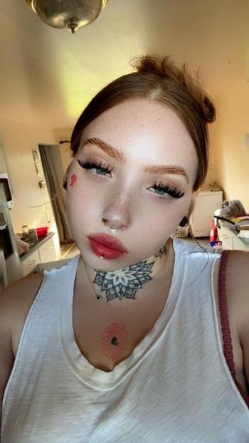 Bay, 24  female escort, Portland