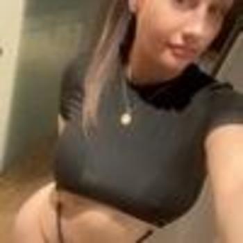 Miley, 33  female escort, Portland